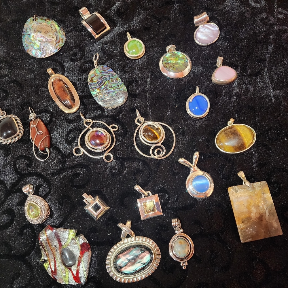 Set of 41 Necklace Slides